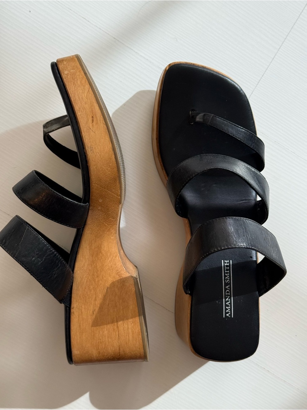 Vintage Y2K wood platform strappy sandals